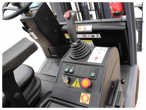 Электрический погрузчик LEMA EVO E 25-4F TX43